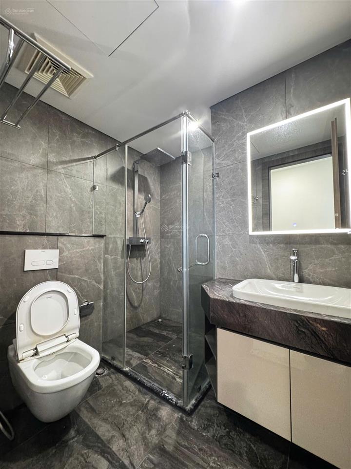 Chỉ 13 triệu có ngay căn 2pn+1 ntcb cc noble crystal riverside q7.