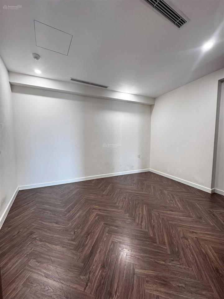 Chỉ 13 triệu có ngay căn 2pn+1 ntcb cc noble crystal riverside q7.