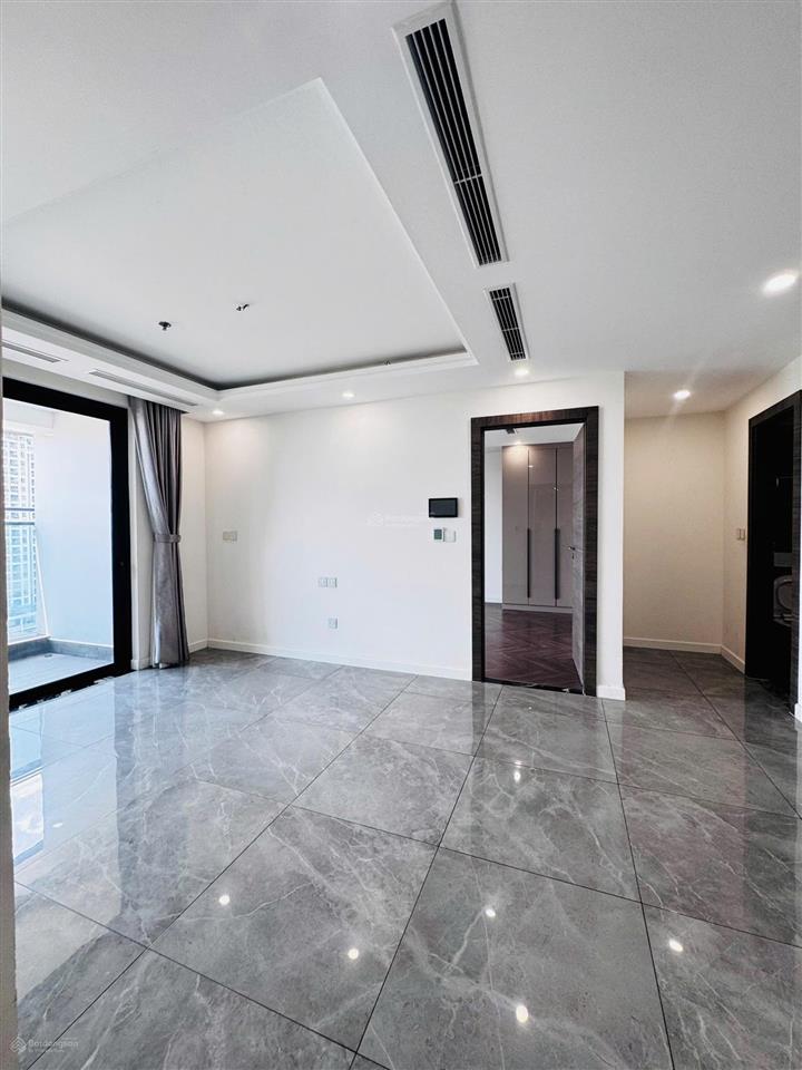 Chỉ 13 triệu có ngay căn 2pn+1 ntcb cc noble crystal riverside q7.