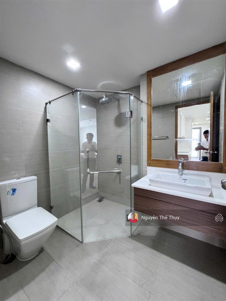 Cho thuê nhanh căn 2pn+1 giá thuê 13tr ntcb cc noble crystal riverside q7.