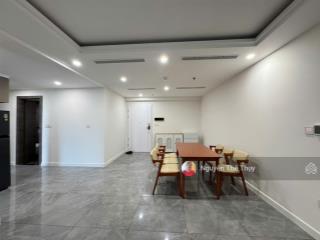 Cho thuê căn 2pn 122m2 full nt giá thuê 20tr/th (miễn pql) chung cư noble crystal riverside q7