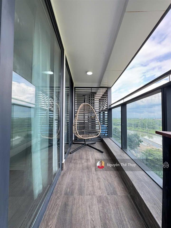 Cho thuê căn 2pn 122m2 full nt giá thuê 20tr/th (miễn pql) chung cư noble crystal riverside q7