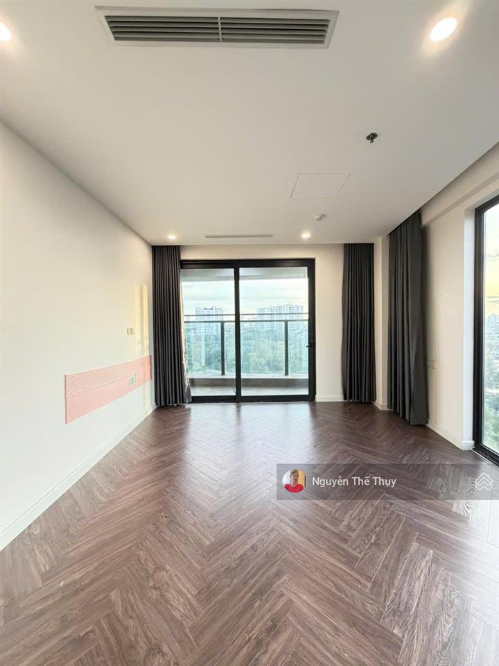 Cho thuê căn góc 2pn giá thuê 17tr/th (miễn pql) chung cư noble crystal riverside q7