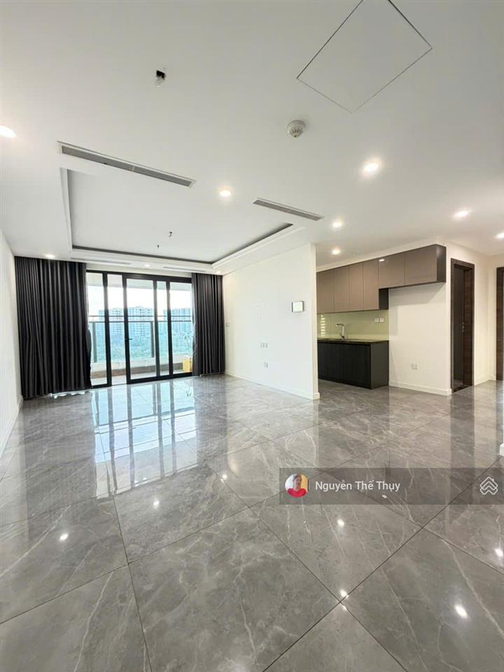 Cho thuê căn góc 2pn giá thuê 17tr/th (miễn pql) chung cư noble crystal riverside q7