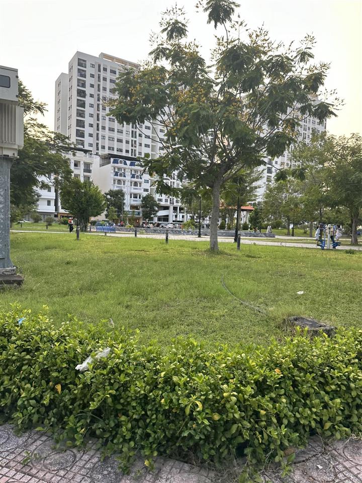 Hàng hiếm nha trangnhà kđt hà quang 1  sổ hồng  100m ngang 5m  gần công viên  giá chỉ 11tỷ800