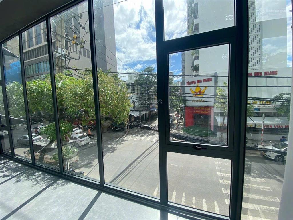 Giảm giá căn góc 2 mặt tiền trần quang khải, nha trang 164m ngang 6,5m1  đang cho thuê 60tr/tháng
