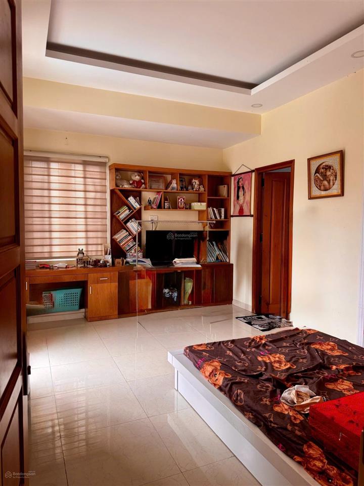 Hàng hiếm bán biệt thự 320m2 vcn phước hải đã có sổ, tặng full nội thất gỗ cao cấp, chỉ 27.5 tỷ
