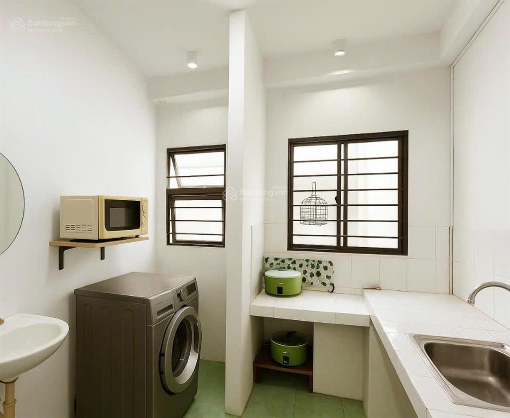 Cần bán căn chung cư bàu cát 2, 55m2 giá tốt, đã có sổ hồng.  0948 032 ***
