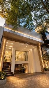 Bán nhà mặt phố Phố Phùng Chí Kiên, DT 105m2, căn góc, xây 9tầng