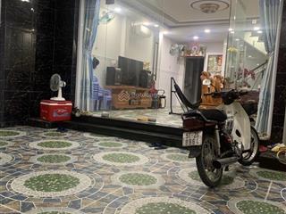 Nhà 3 tầng/sân rộng  4 phòng ngủ  gần mt huỳnh tấn phát  ngay vincom nam long trần trọng cung