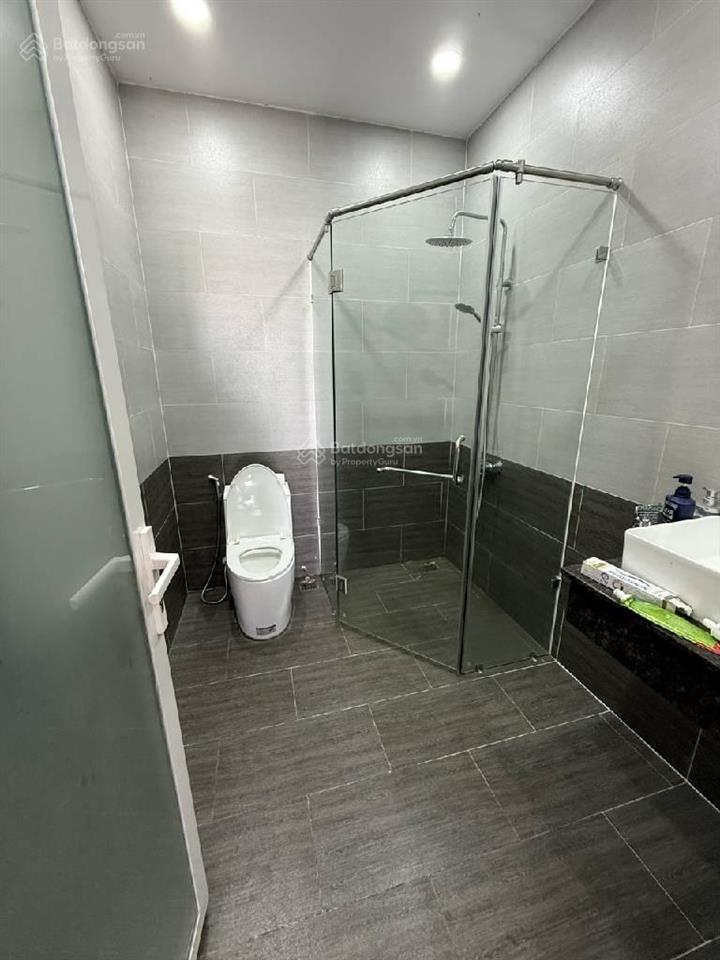 C chủ gửi bán nhà 4 tầng st/ hxh sân rộng gần mt nguyễn thị thập chợ tân mỹ