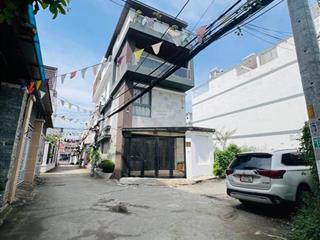 Nhỉnh 6 tỷ/ chủ bán gấp nhà đúc 3 tấm/ 70 m2 hẻm xe hơi hoàng quốc việtngay kdc vạn phát hưng