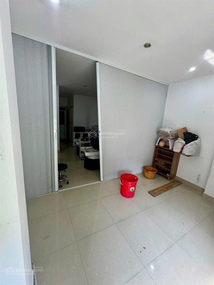 Nhỉnh 8 tỷ nhà 3 tầng/ 60 m2 mặt tiền kinh doanh lý phục man gần vincom nam long, nhà thi đấu q7