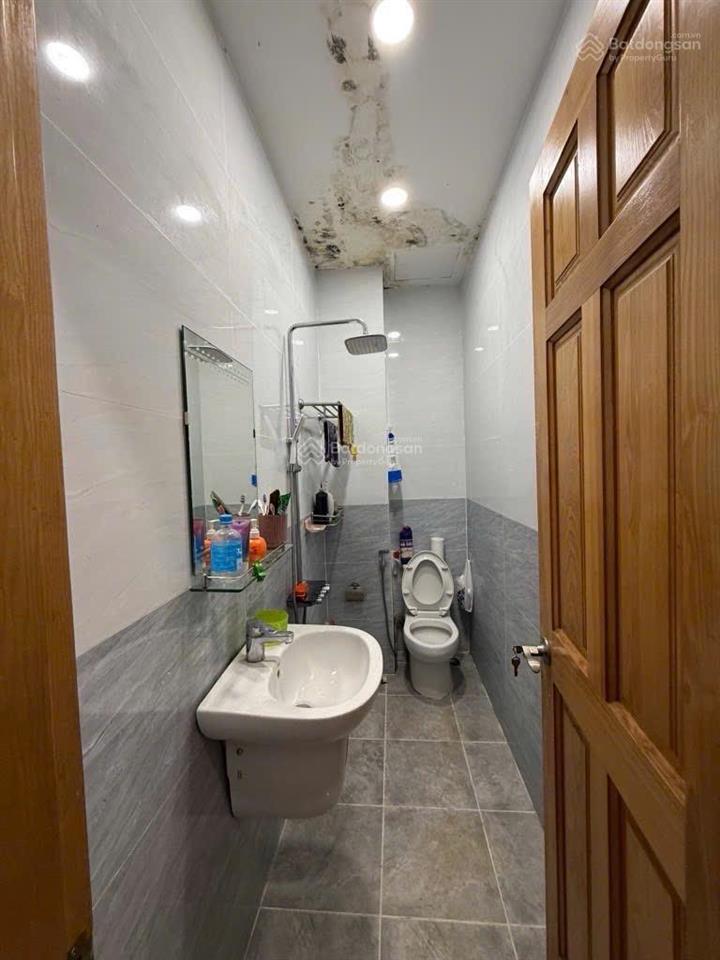Về quê! cần bán cực gấp nhà 2 tầng/ 40 m2 gần mt trần xuân soạn, kiều đàm him lam lottlemart