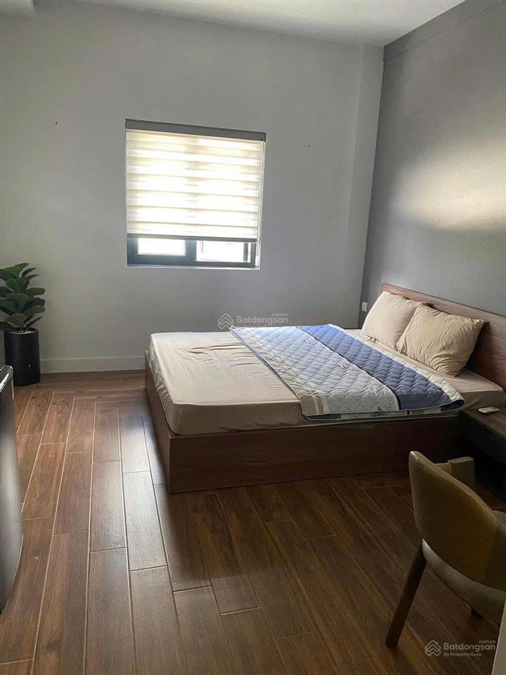 Cchủ bán nhà đúc 4 tầng/ 65 m2,sân rộng hẻm rộng 3.9m nguyễn thị thập,gần chợ tân mỹ bệnh viện fv