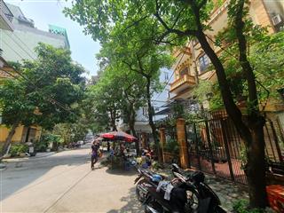 Xã đàn phân lô siêu víp mặt tiền rộng, chỉ vài bước ra phố . ở sướng kinh doanh đỉnh. giá rẻ đầu tư