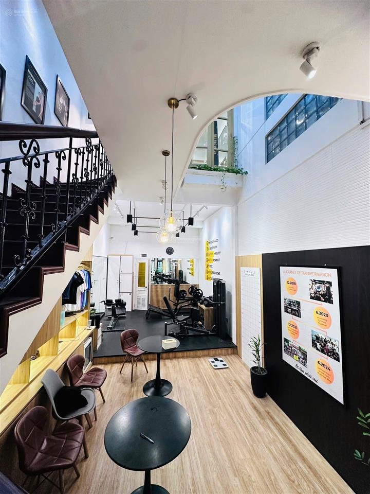 Thì sách trung tâm phố cổ nhạc tuyệt đẹp, quá hiếm, vị trí cực đẹp 2 phút ra bờ hồ, chủ cần bán gấp