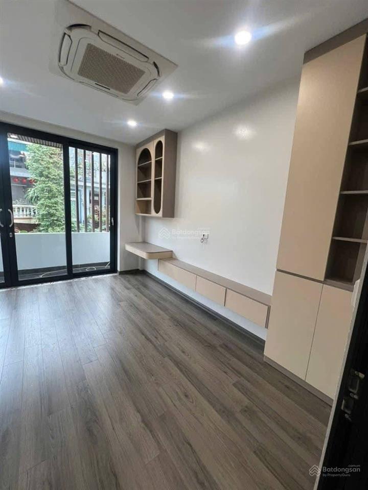 Chính chủ bán gấp nhà đẹp thang máy mặt phố mới đẹp,vị trí đắc địa,cực hiếm,kinh doanh đỉnh, sổ đẹp