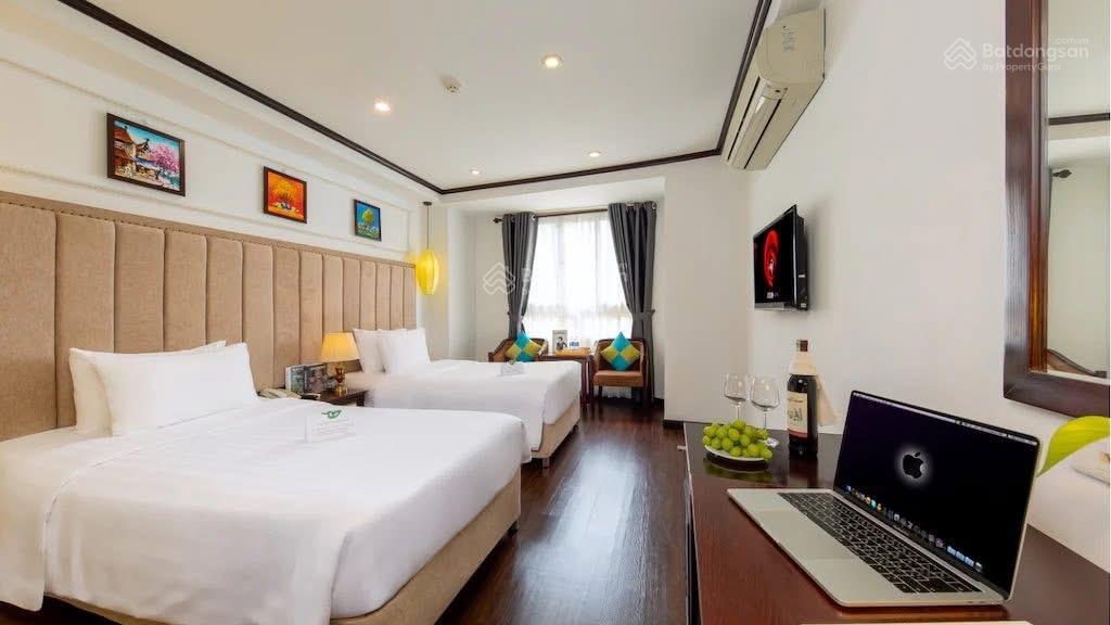 Phạm hồng thái khách sạn sang chảnh đẳng cấp víp ba đình,vị trí đắc địa view hồ mộng mơ,d tiền khủn
