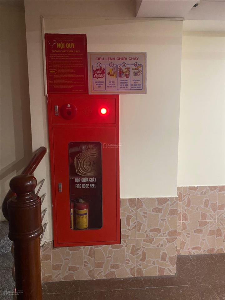 Xã đàn siêu phẩm toà văn phòng tuyệt đẹp,thiết kế thông sàn hiện đại,vị trí đắc địa dòng tiền khủng