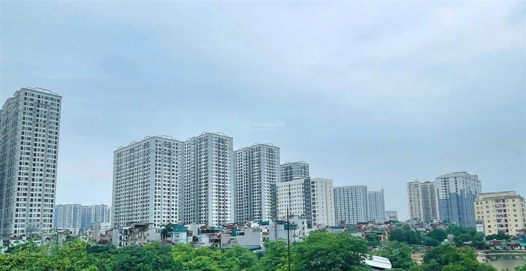 Dương văn bé chính chủ bán gấp nhà mới đẹp thang máy, ô tô ngủ trong nhà, view time cyti, ở sướng.