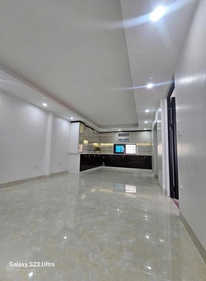 Chính chủ cần bán gấp siêu phẩm 7 tặng tháng máy đẹp phố minh khai, nhà vị trí đẹp kd đỉnh, giá rẻ