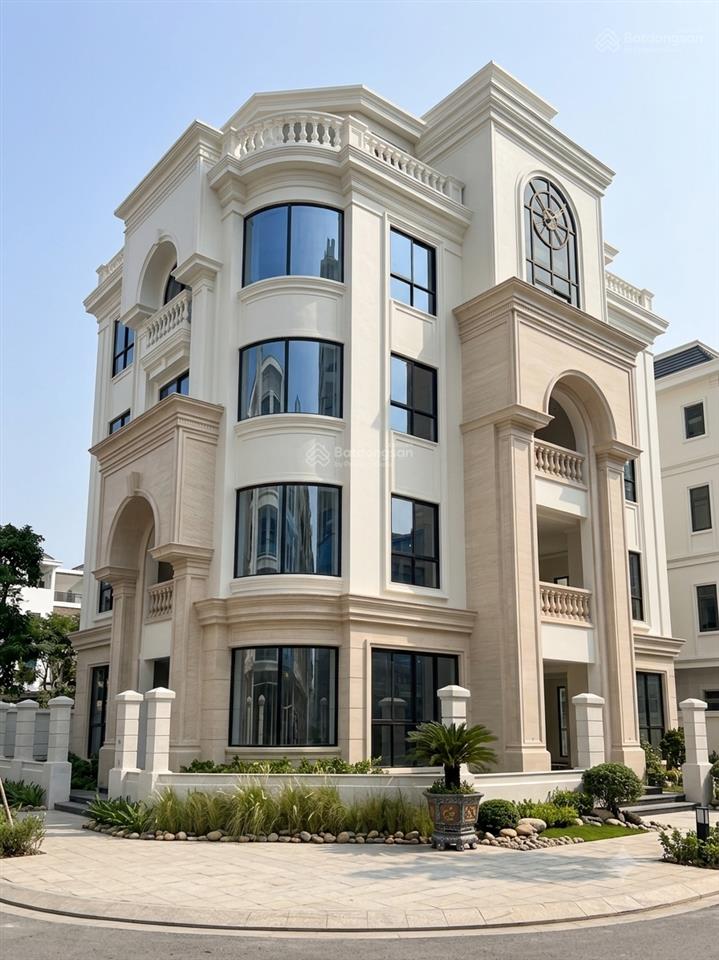 Siêu phẩm liền kề giải phóng siêu víp,vị trí đẹp gần bv bạch mai,đh kinh tế,ở sướng kinh doanh đỉnh
