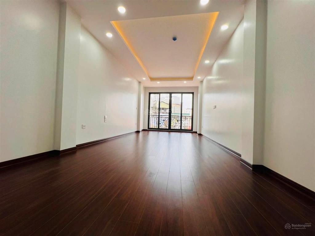 Giải phóng hai bà trưng. nhà siêu đẹp, vỉa hè 5m conte đỗ cực thoáng, gần bv bạch mai, đh kinh tế