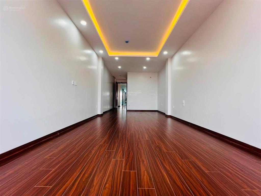 Giải phóng hai bà trưng. nhà siêu đẹp, vỉa hè 5m conte đỗ cực thoáng, gần bv bạch mai, đh kinh tế