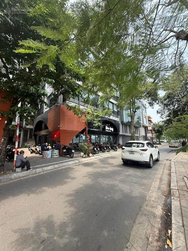Nguyễn đình thitây hồ, nhà mặt phố lô góc view hồ thơ mộng, siêu đẹp cực hiếm. vị trí siêu đắc địa