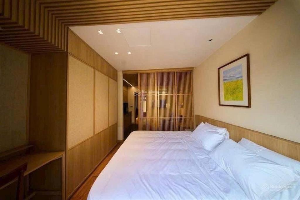 Đại cồ việt tòa văn phòng 8 tầng mt 7m 85m2 38,5 tỷ. vị trí siêu đẹp, chủ ngộp bank