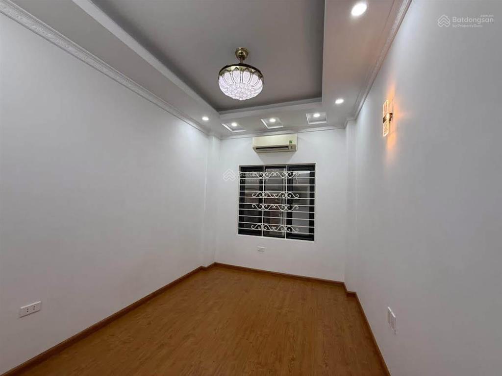 Xã đàn nhà siêu đẹp sát phố, khu dân trí cao ở sướng, vị trí đẹp, gần cv, hồ điều hoà, giá rẻ