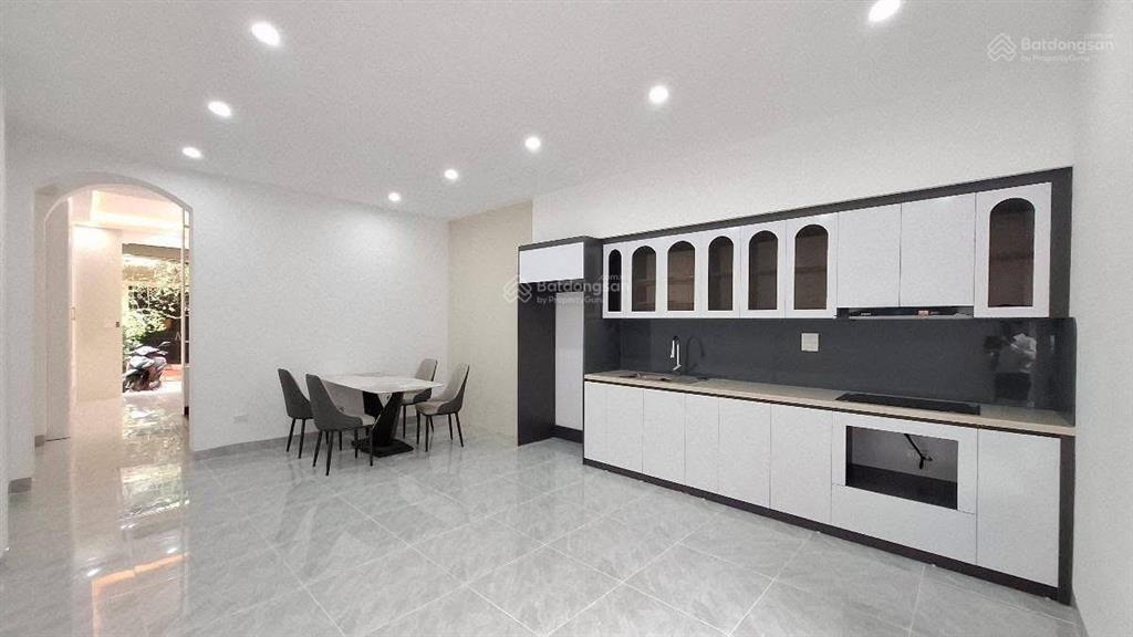 Bạch mai siêu phẩm nhà đẹp phân lô ô tô ngủ trong nhà, khu víp,vỉa hè 5m cực hiếm. ở sướng, kd đỉnh