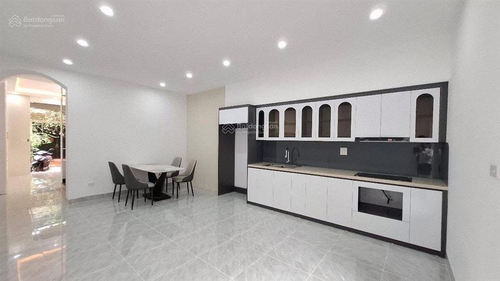 Bạch mai siêu phẩm nhà đẹp phân lô ô tô ngủ trong nhà, khu víp,vỉa hè 5m cực hiếm. ở sướng, kd đỉnh