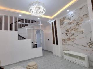 Bạch mai siêu phẩm nhà đẹp phân lô ô tô ngủ trong nhà, khu víp,vỉa hè 5m cực hiếm. ở sướng, kd đỉnh