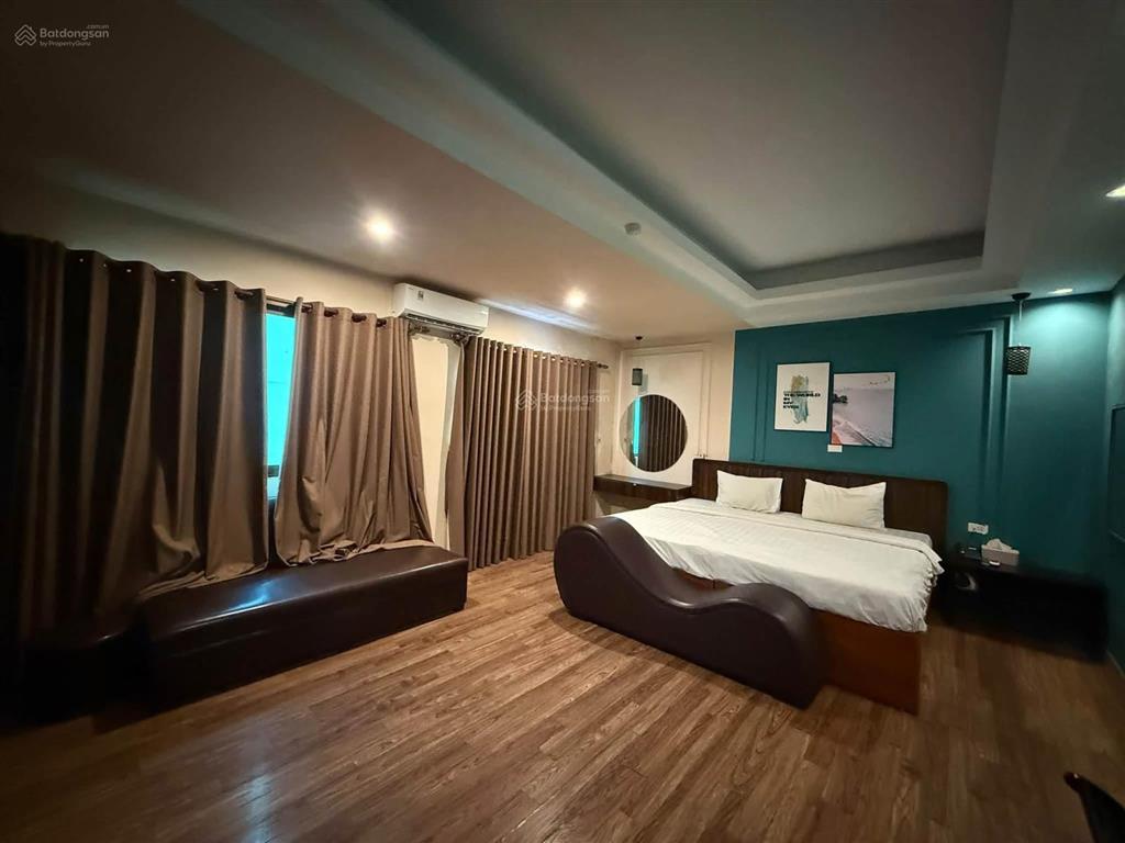Bùi thị xuân. toà 11 tầng siêu đẹp cực hiếm, lõi hai bà, vị trí siêu đẹp, dòng tiền khủng, chủ gấp