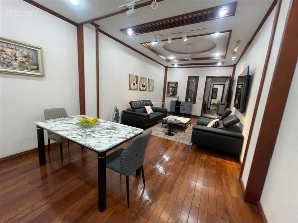 Bạch mai siêu phẩm nhà đẹp cực hiếm, dòng tiền khủng, vị trí đẹp, chủ ngộp bank giá rẻ đầu tư.