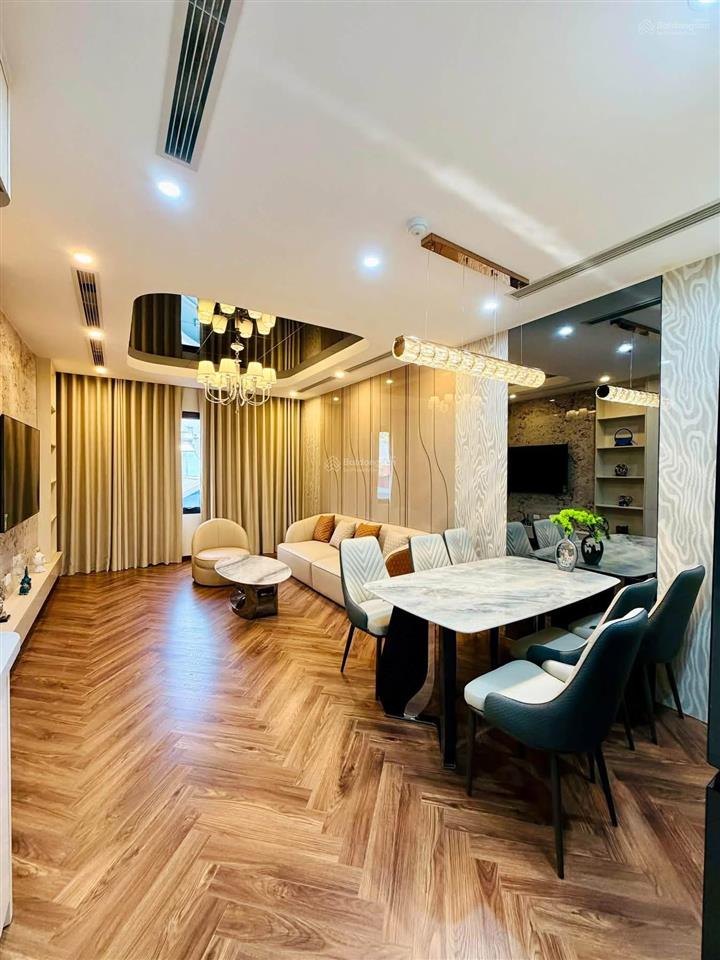 Thái hà  đống đa. nhà đẹp thang máy siêu đẹp, phân lô ô tô tránh, gần phố, kinh doanh đỉnh ở sướng