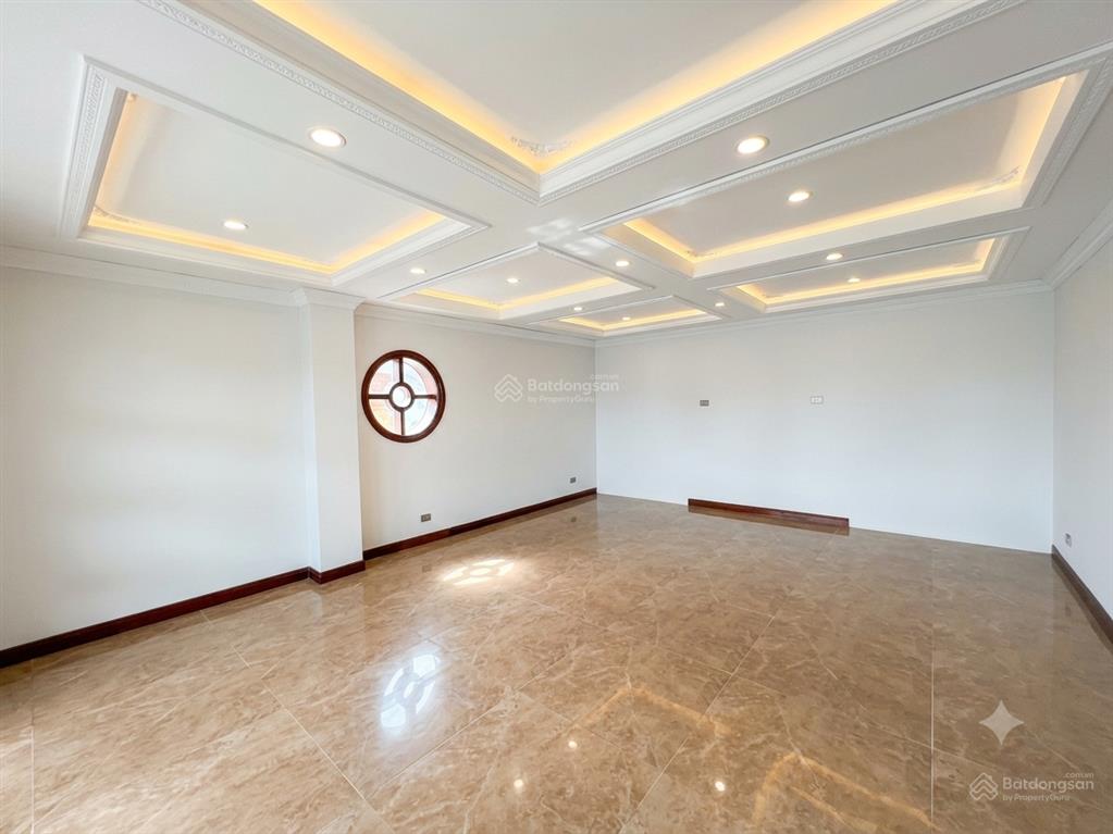 Minh khai.siêu biệt thự lõi hai bà trưng đẹp long lanh sang chảnh cực hiếm.kinh doanh đỉnh.bờ hồ2km