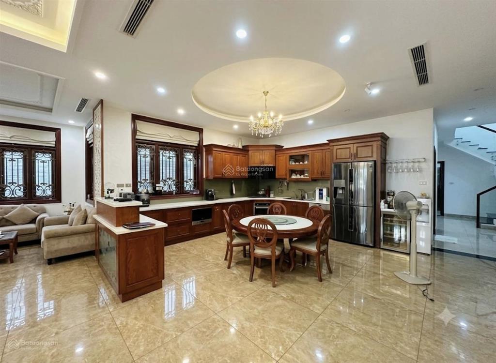 Minh khai.siêu biệt thự lõi hai bà trưng đẹp long lanh sang chảnh cực hiếm.kinh doanh đỉnh.bờ hồ2km