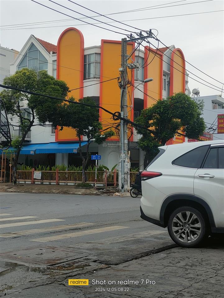 Bán nhà mặt tiền kế chợ rạch kiến