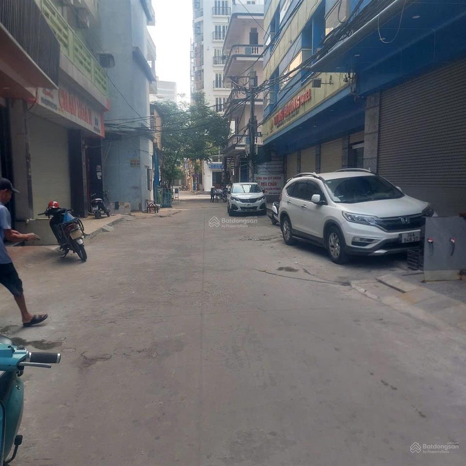 Cần bán nhà nghỉ giá rẻ trung tâm bãi biển sầm sơn(bãi c), cách biển chỉ mấy bước chân đi bộ