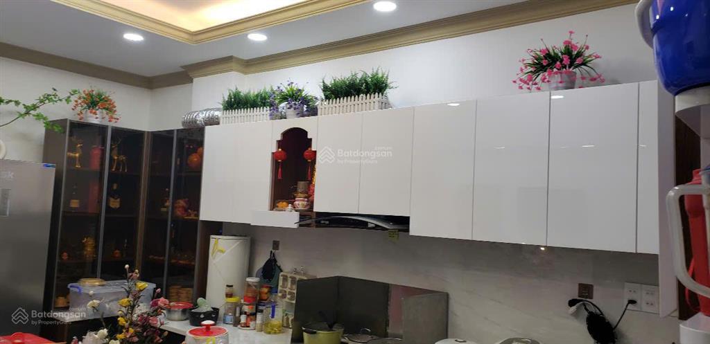 Bán nhà phố cao cấp mặt tiền đường bàu cát (dt cn 84m2) 6 tầng, thang máy, giá 2025 tỷ tl