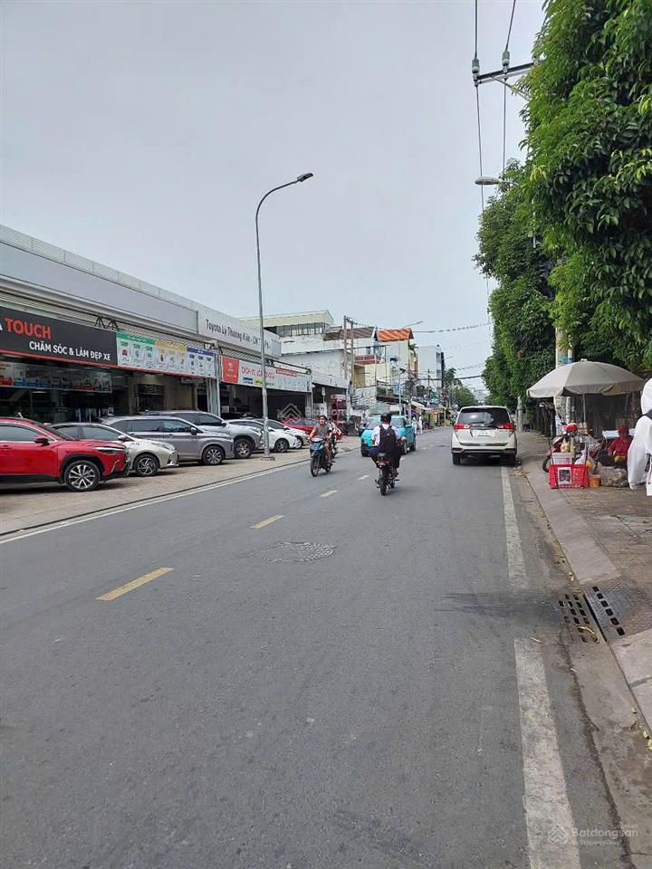 Mặt tiền nguyễn hữu tiến, 6,5x25m, vị trí cực đẹp gần lê trọng tấn, dòng tiền 40tr/tháng