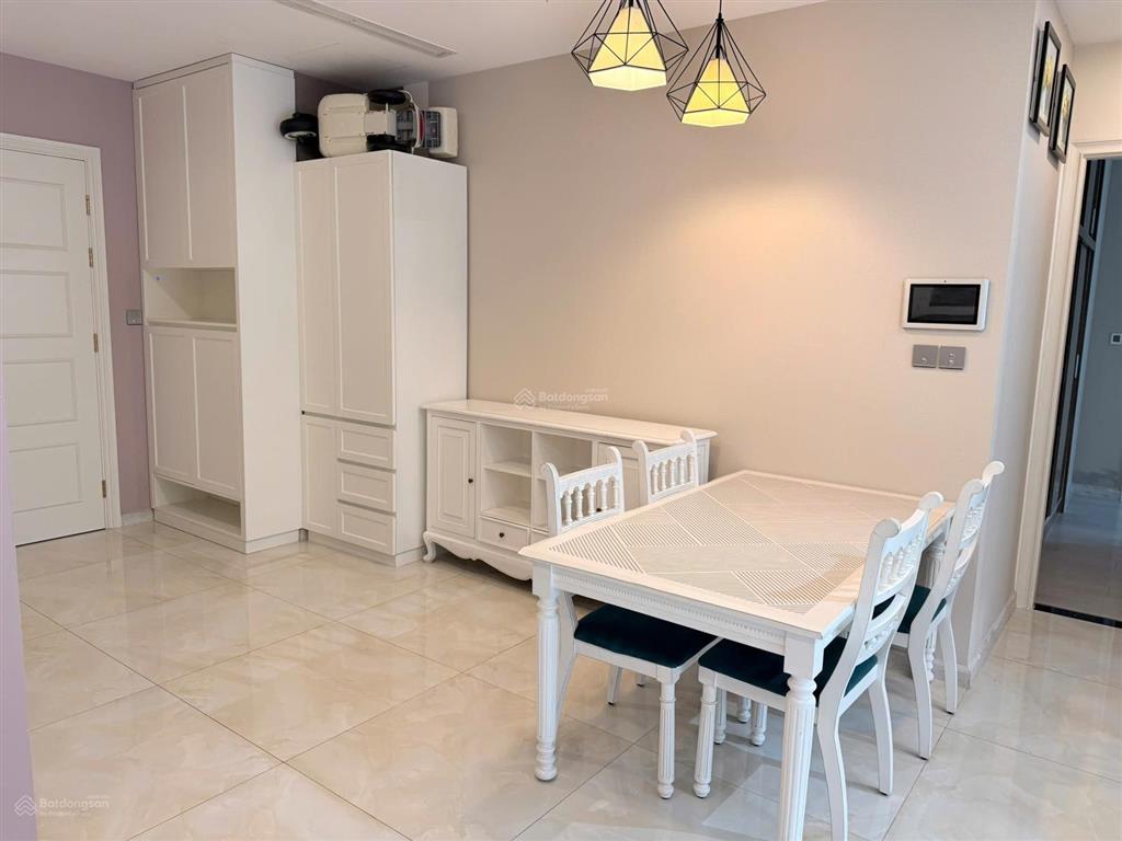 Cho thuê căn hộ 2 pn full luxury furniture