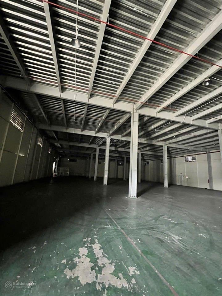 Bán xưởng trong kcn vsip2 bình dương. diện tích 2ha bán 180 tỷ (thương lượng)
