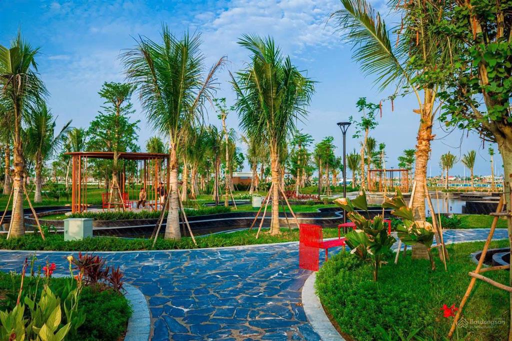Vinhomes dương kinh hơn 5tỷ thiên hà 8a xây 4 tầng, vị trí vàng, chiết khấu sâu nhận nhà sớm