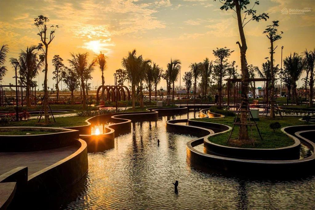 Vinhomes dương kinh hơn 5tỷ thiên hà 8a xây 4 tầng, vị trí vàng, chiết khấu sâu nhận nhà sớm