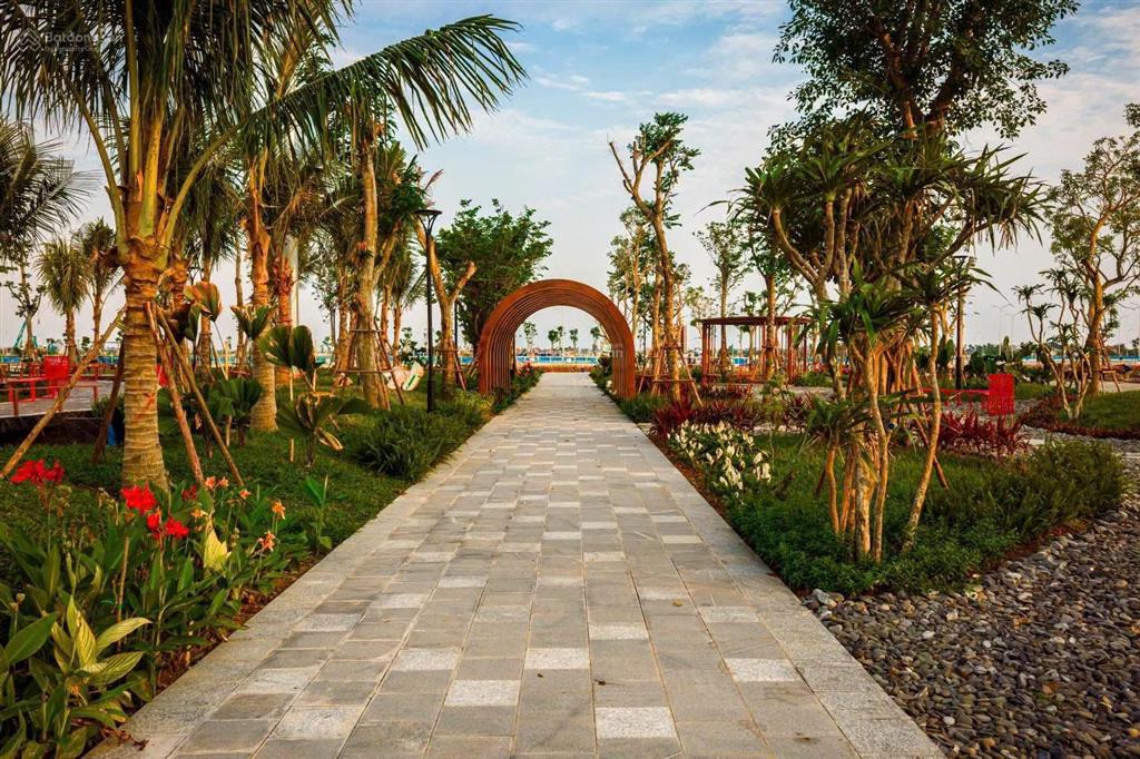 Vinhomes dương kinh hơn 5tỷ thiên hà 8a xây 4 tầng, vị trí vàng, chiết khấu sâu nhận nhà sớm