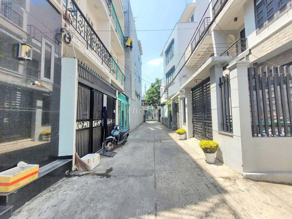 Độc quyền - Nhà đẹp 8x8m, 3 tầng HXH Kiều Đàm - Him Lam Q7 giá 10.8 tỷ